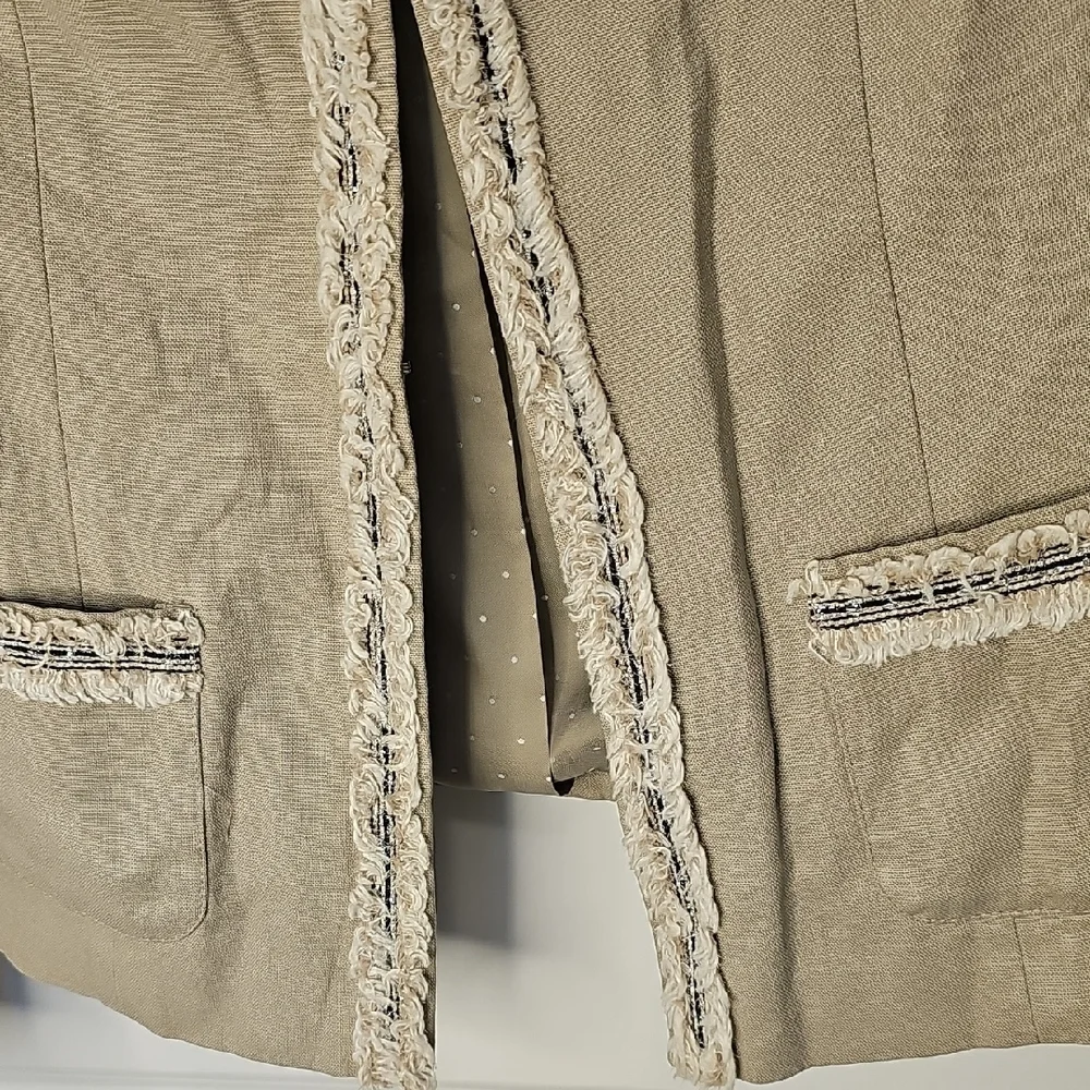 VENUS Women's Beige Blazer with‎ Cream Accents